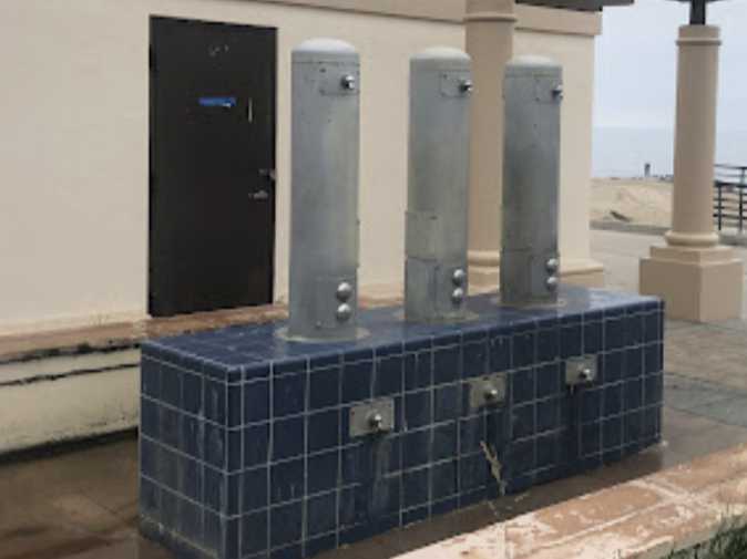 Public Restroom and Outdoor Showers at Pacific Palisades